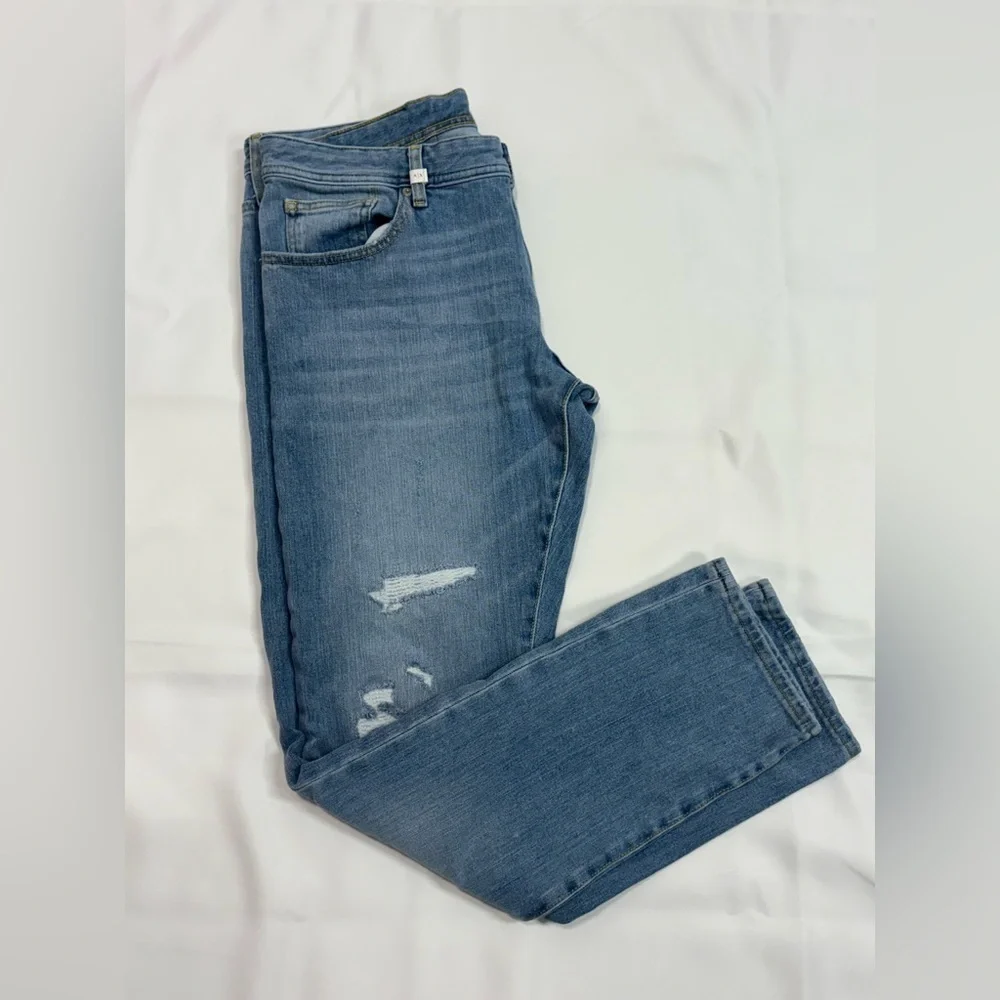Armani Exchange Light Blue Skinny Jeans.                In excellent condition.